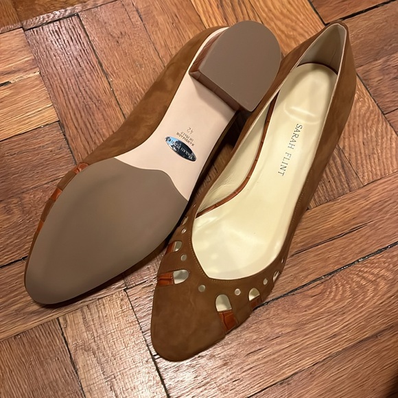 Brand NIB Sarah Flint Shellie in Cognac Suede size IT 42/US 11 - Picture 2 of 5